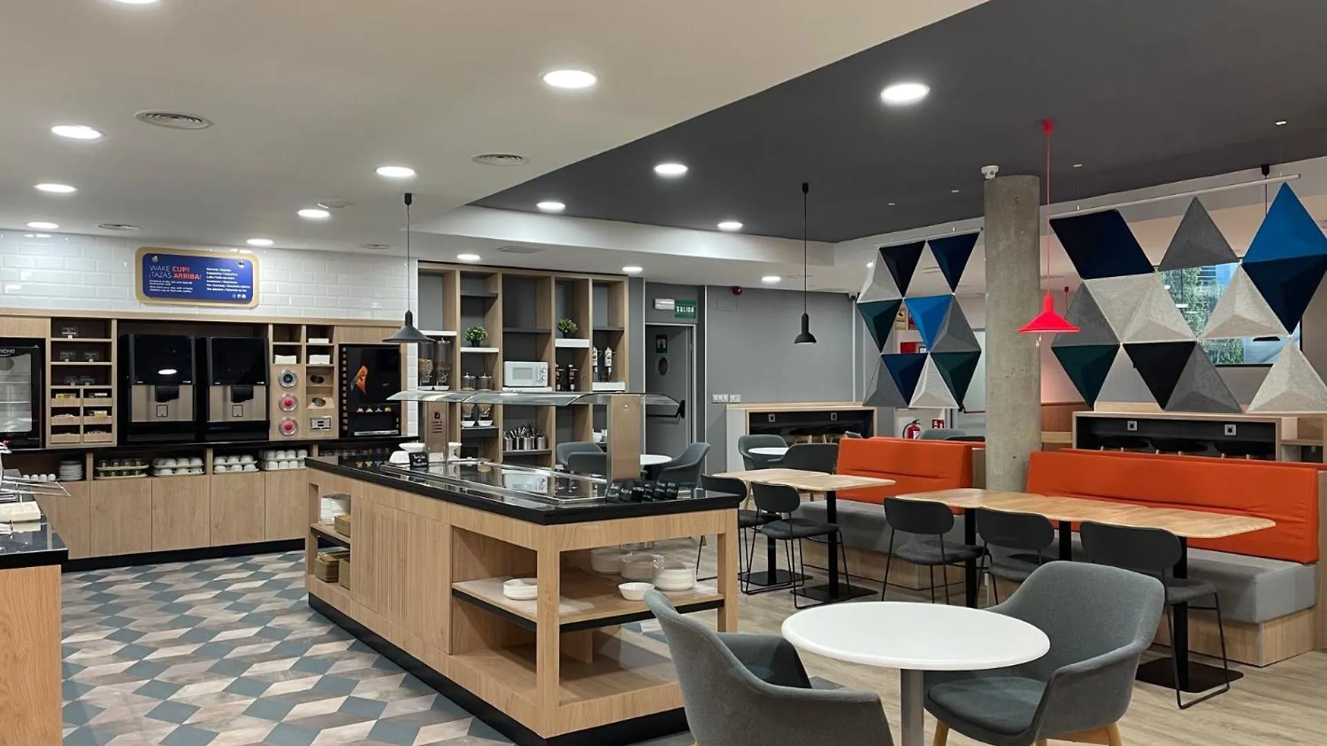 Holiday Inn Express San Sebastian De Los Reyes By Ihg 2*,